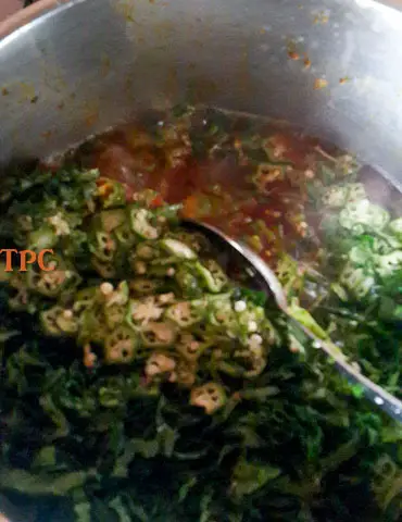 okro being added to okro soup, okra soup
