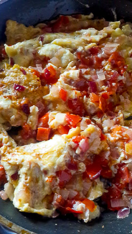 vegetables and egg frying, Nigerian egg stew