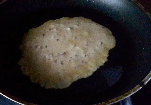 diet-nigerian pancake frying