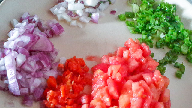 chopped vegetables for mackerel in tomato sauce