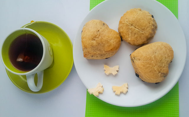 soft, flaky, tender newfoundland tea buns