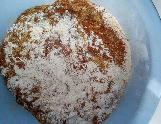 dry ingredients for cinnamon muffin