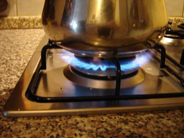kitchen safety tips fire