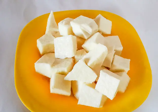cubes of yam for yam pepper soup