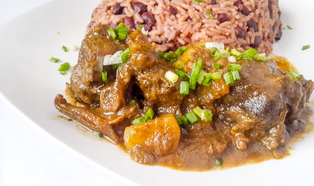 Amazing, meaty, juicy and spicy jamaican goat curry