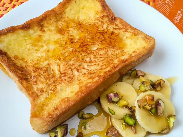 Soft and crispy Easy french toast