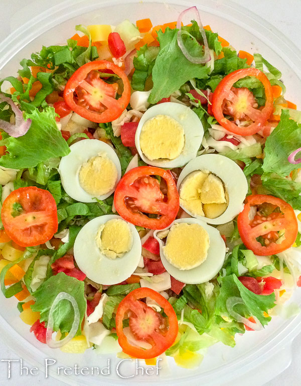 Fresh and nutritious Nigerian vegetable salad