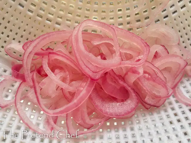 blanched onions rings for nigerian vegetable salad