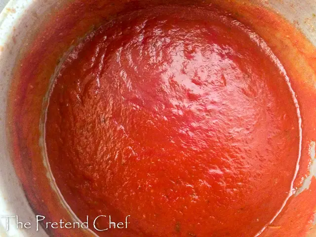 simple, easy and amazing homemade pizza sauce