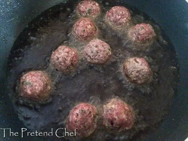 meatballs frying in pan, how to make meatballs