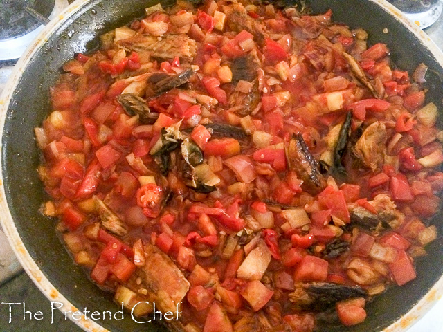 Simple, easy and delicious Nigerian smoked fish sauce