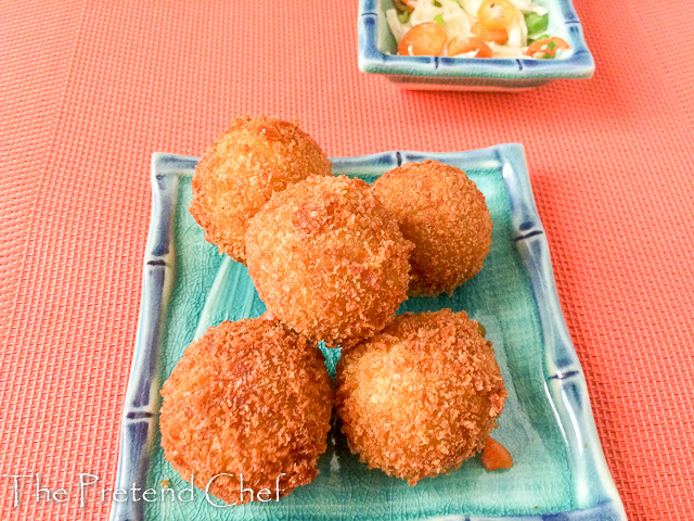 Crispy and elegant Coxinha, Brazilian chicken fritters