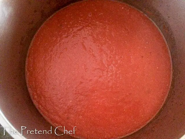 Fresh tomato and pepper mix for Fresh, light and healthy Nigerian boiled tomato stew