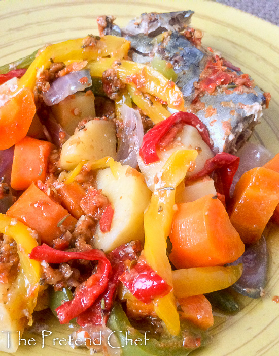 Easy, moist, healthy and flavourful Foil baked fish with vegetables