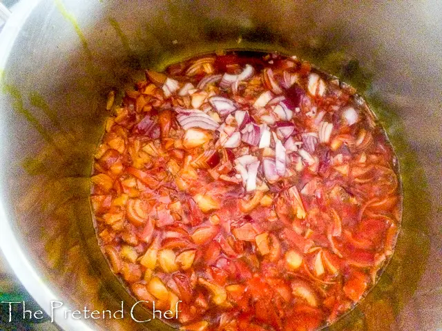 onions in palm oil for fried egusi soup