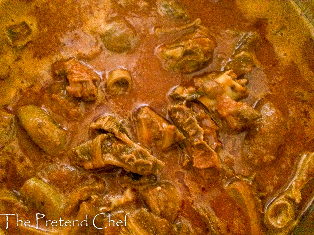 Omi Obe (Stew) with assorted meat in a pot