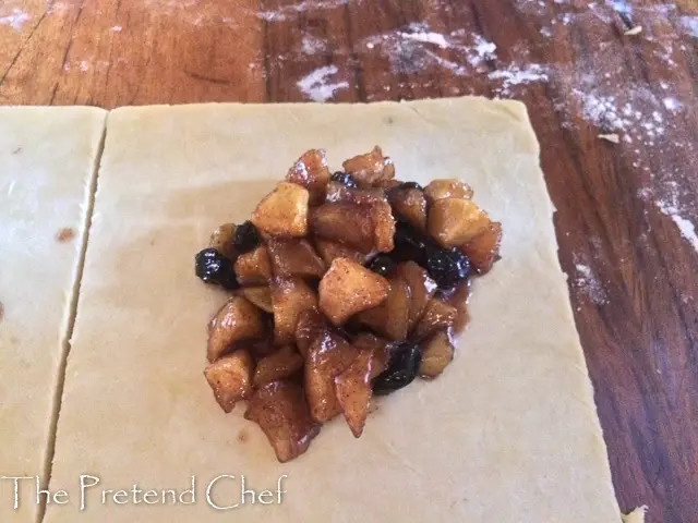 apple filling on dough for easy apple hand pie