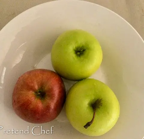 mix of apples for easy apple hand pie