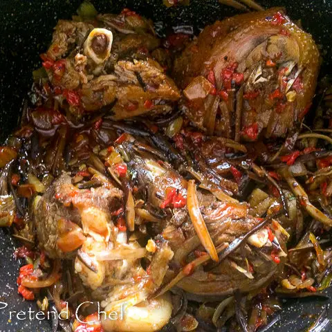 Bushmeat and vegetable cooking