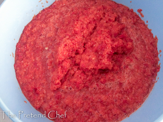 Ground peppers for Spicy Cayenne Pepper Stew (Shombo Stew)