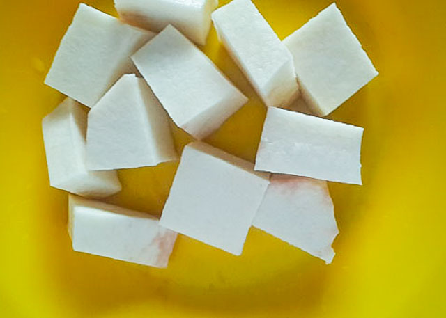 cubes of yam for Asaro (mashed yam porridge)