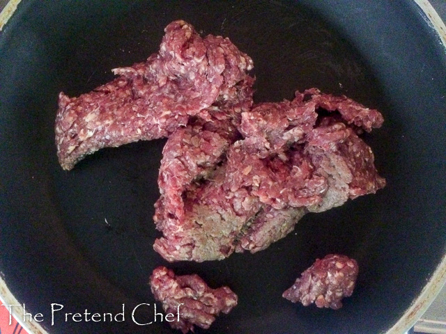 minced beef frying