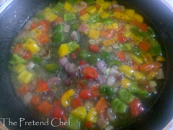 peppers in a broth for Couscous with bell peppers