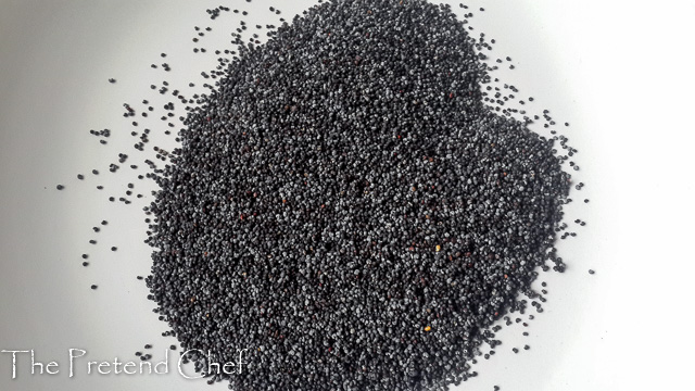 Poppy seeds for Lemon poppyseed cake