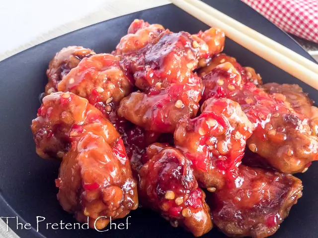 Battered fried chicken tossed in sweet chilli pepper sauce