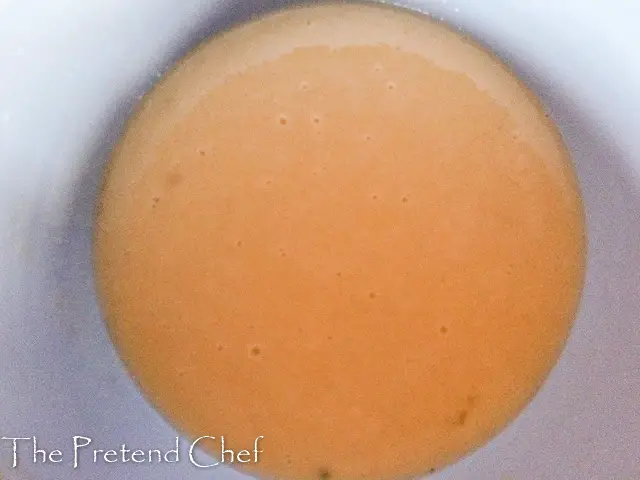 wet ingredient mix for mango muffin