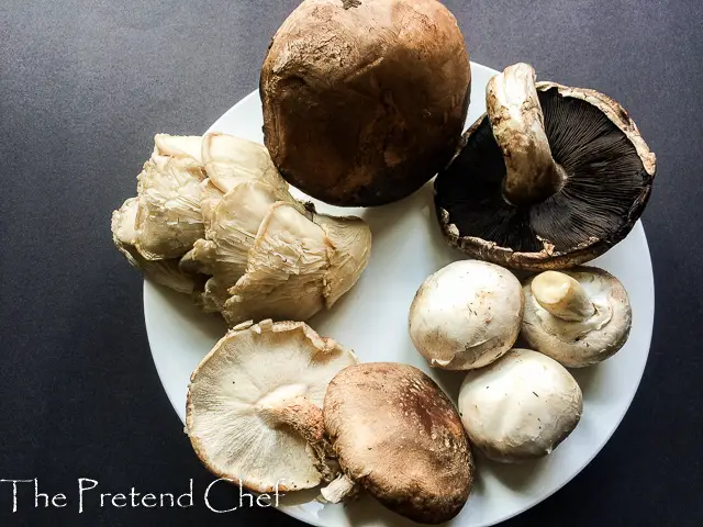 Mushroom mix for wholesome Mushroom Soup without cream