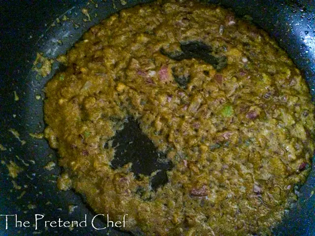 green curry paste frying