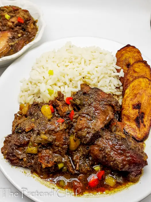 Easy Jamaican Brown Stew Chicken - The Pretend Chef