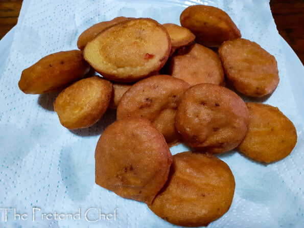 akara drained in paper towel