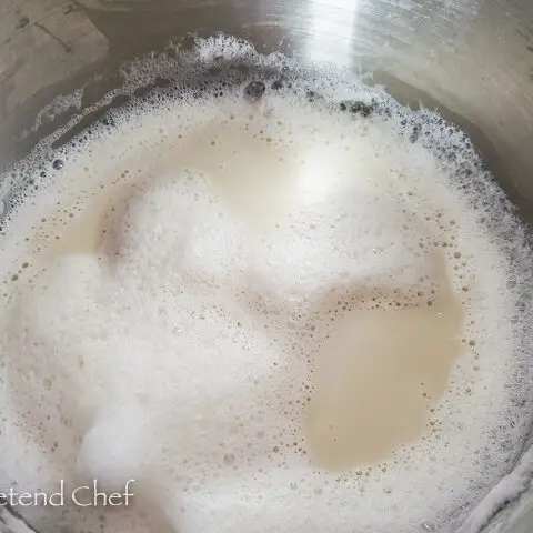 pureed awara boiling in a pot