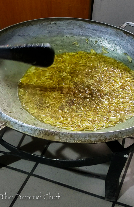 How to cook Smokey Jollof Rice for 100 People 5 How to cook Smoky Party Jollof Rice for 100 people (Step-by-step)