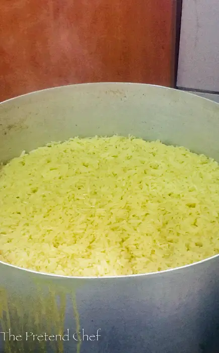 Rice boiled in stock and seaoning.